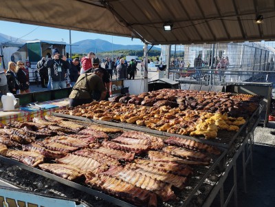 carne allo spiedo a volonta' ai partecipanti...