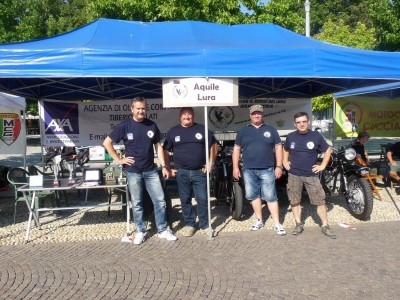 Qui anni fa a Cernobbio alla giornata del motociclismo Comasco Alessandro con i suoi soci.....